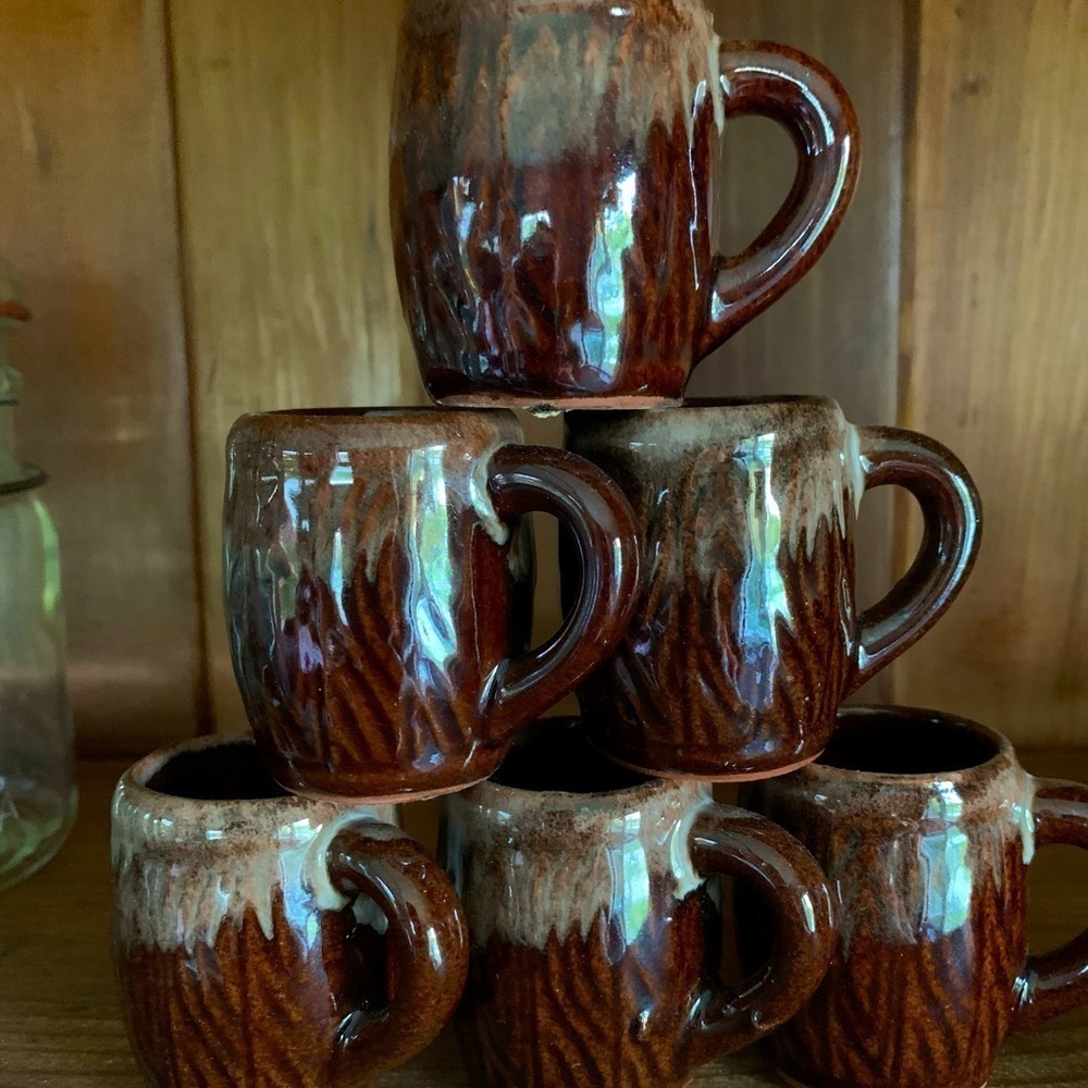 BROWN DRIP GLAZE SHOT GLASSES
